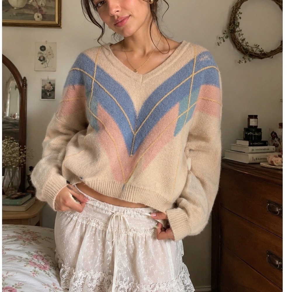 Vintage Women's The Gentry 100% Alpaca Sweater V-Neck Pastel Geometric- S